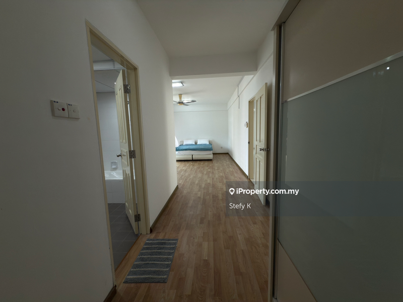 Condominium for Sale in The Waterfront Condominium by Stefy K - iProperty.com.my
