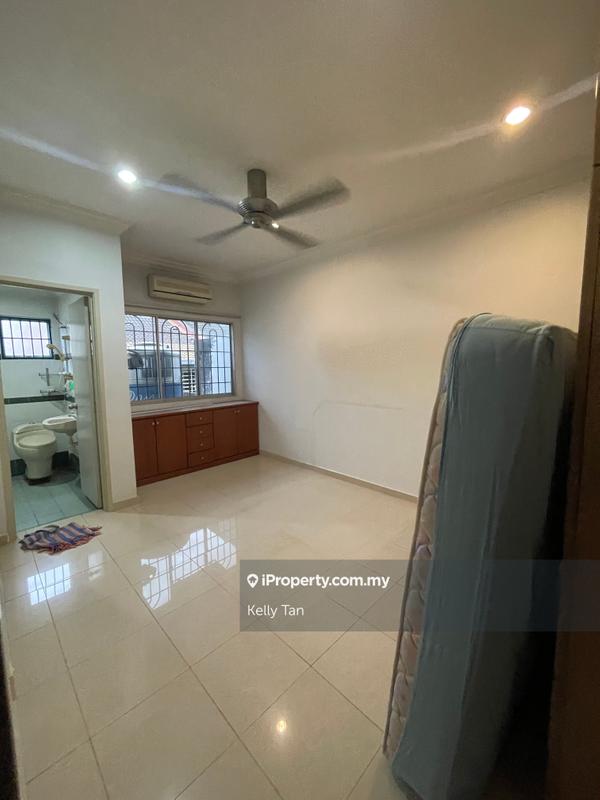 Rumah Teres 2-Tingkat untuk Dijual di Bandar Tun Hussein Onn, Cheras oleh Kelly Tan - iProperty.com.my
