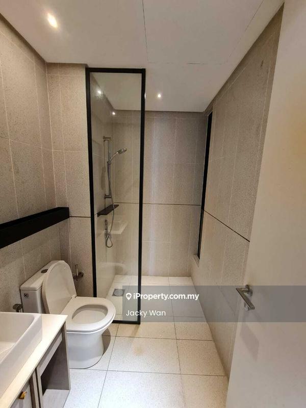 Kediaman Servis untuk Disewa di Millerz Square Serviced Residence oleh Jacky Wan - Bathroom - iProperty.com.my