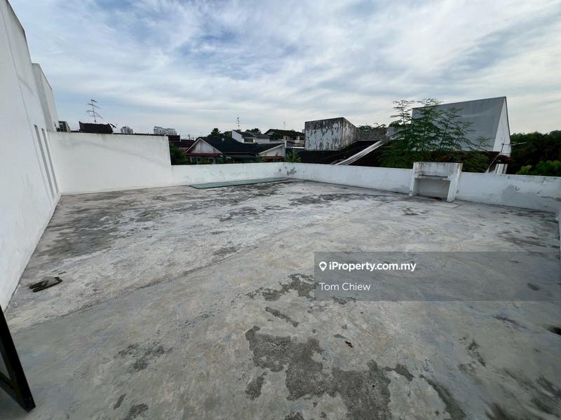Semi-Detached House for Sale in Taman Kolam Air, Johor Bahru by Tom Chiew - iProperty.com.my