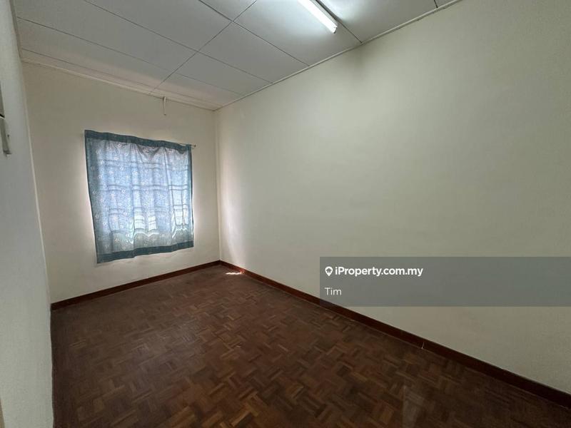 Rumah Berangkai 2 Tingkat untuk Dijual di dvv7f, Batu Berendam oleh Tim - iProperty.com.my