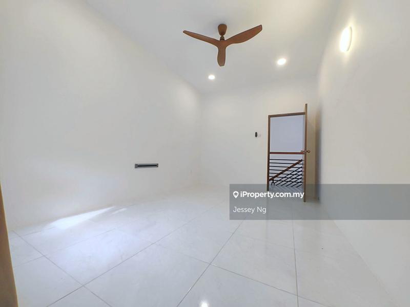 Rumah Teres 2-Tingkat untuk Dijual di Taman Lahat Sentosa, Lahat oleh Jessey Ng - iProperty.com.my
