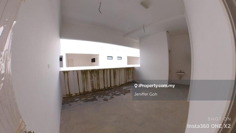 For Sale - 3 storey shop office with individual lift for sale