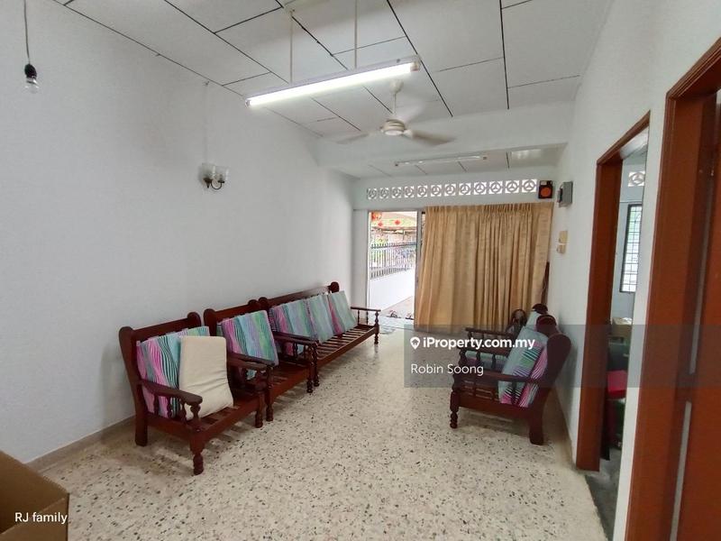 1-storey Terraced House for Sale in Taman Ayer Keroh Heights, Ayer Keroh by Robin Soong - iProperty.com.my