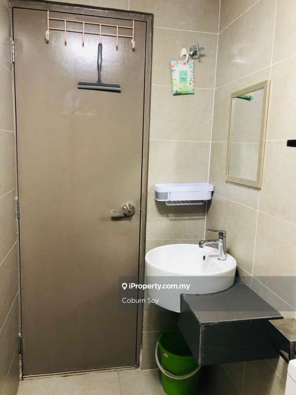 Service Residence for Rent in Pinnacle Petaling Jaya by Coburn Soy - iProperty.com.my