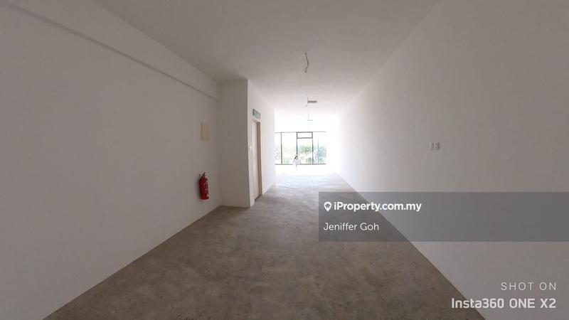 For Sale - 3 storey shop office with individual lift for sale