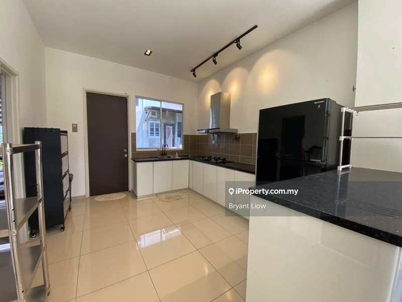 Rumah Berangkai 2 Tingkat untuk Disewa di Country Villa Corner MITC Vista, Ayer Keroh oleh Bryant Liow - iProperty.com.my