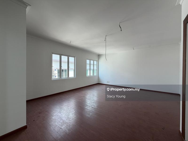 Rumah Berkembar untuk Dijual di Beverly Heights, Melawati oleh Stacy Young - iProperty.com.my