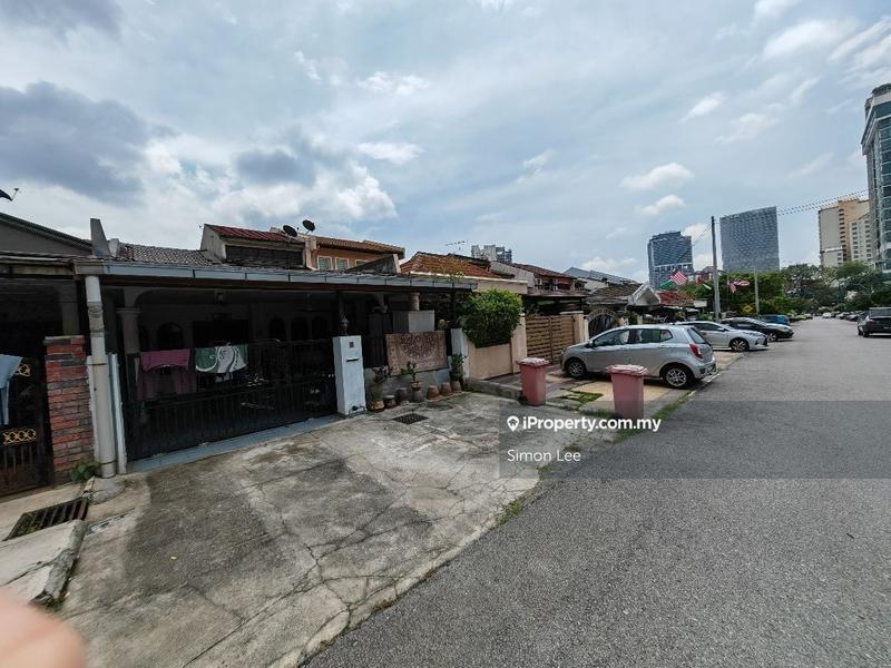 Rumah Teres 1-Tingkat untuk Dijual di Taman Mayang, Petaling Jaya oleh Simon Lee - iProperty.com.my