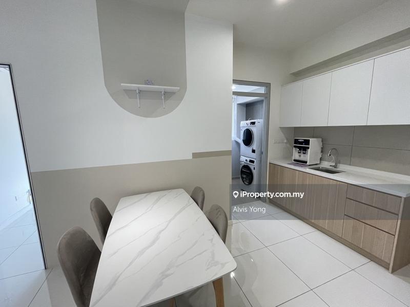 For Rent - Emerald 9