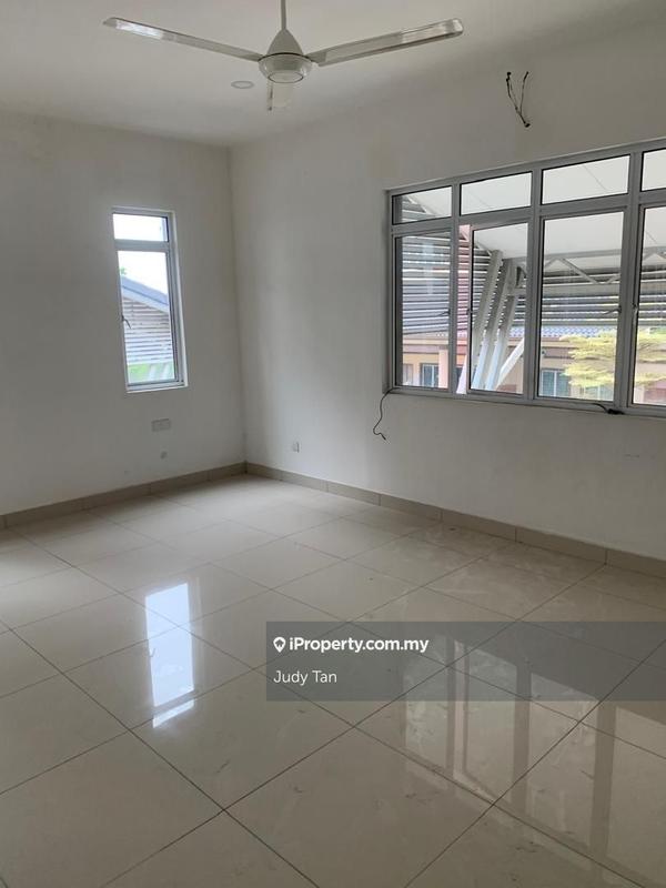 Rumah Berkembar untuk Dijual di Desa Alam U12 Shah Alam, Shah Alam oleh Judy Tan - iProperty.com.my