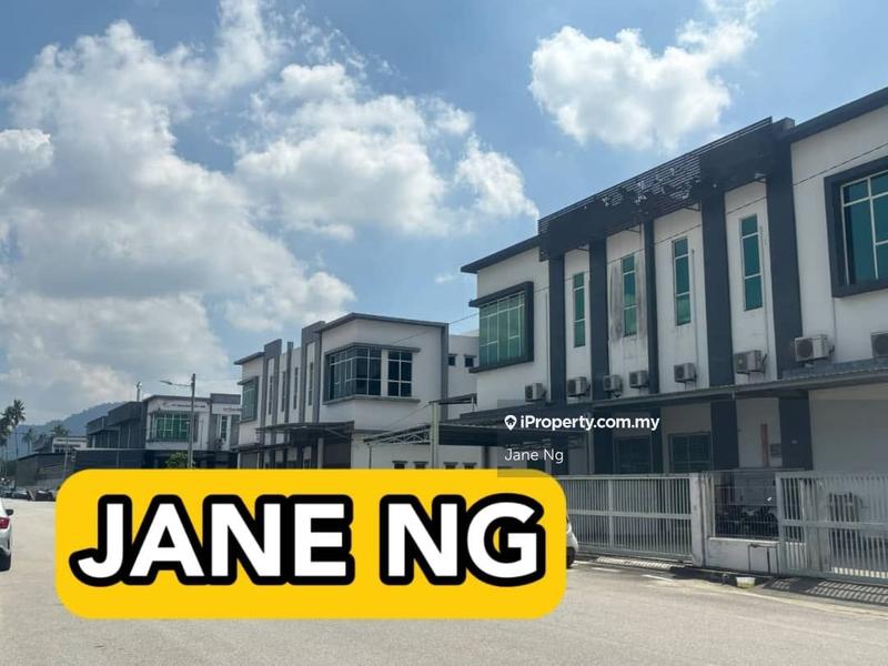 For Sale - Nice Unit 1.5 Storey Light Industrial  Semi D Factory Permatang Tinggi