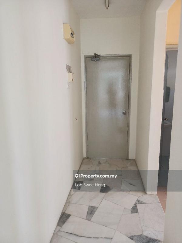 Pangsapuri untuk Dijual di Semarak Apartment, Taman Putra Perdana oleh Loh Swee Heng - iProperty.com.my