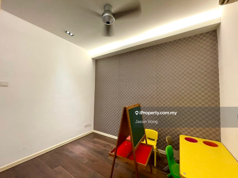 Service Residence for Sale in Saujana Residency by Jason Vong - iProperty.com.my