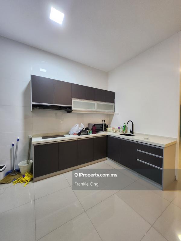 Kediaman Servis untuk Dijual di SkyVille 8 @ Benteng 8 oleh Frankie Ong - iProperty.com.my