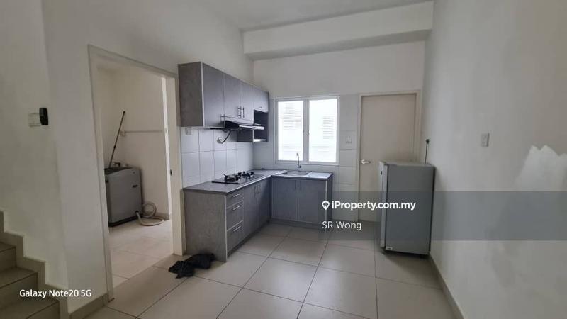 3-storey Terraced House for Sale in Bayu Heights 2 Serdang Seri Kembangan, Seri Kembangan by SR Wong - iProperty.com.my