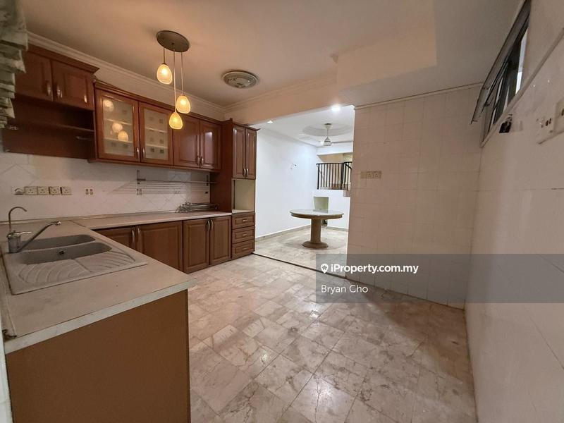 Rumah Berangkai 2 Tingkat untuk Dijual di SS12, Subang Jaya oleh Bryan Cho - iProperty.com.my