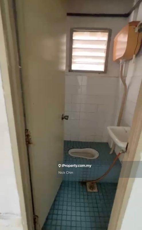 Rumah Pangsa untuk Dijual di Puchong Utama Court 1 oleh Nick Chin - iProperty.com.my