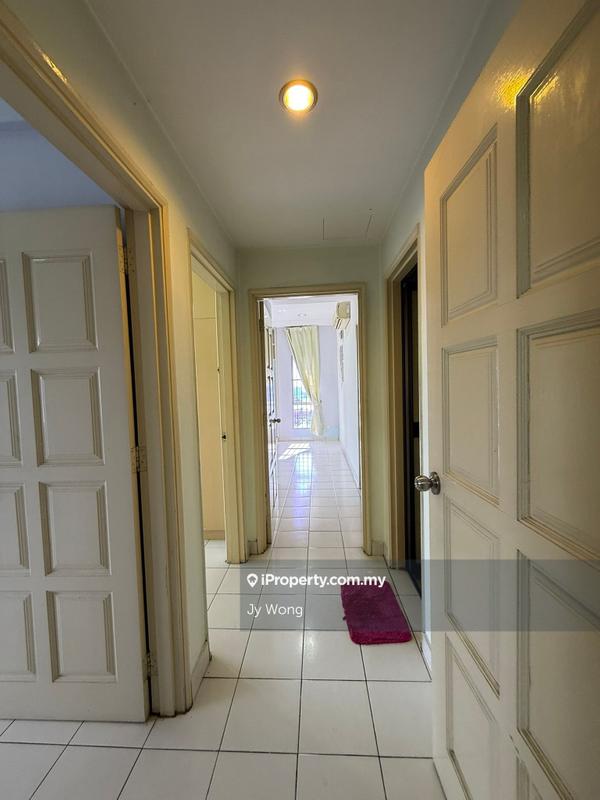 Condominium for Sale in La Vista Condominiums by Jy Wong - iProperty.com.my