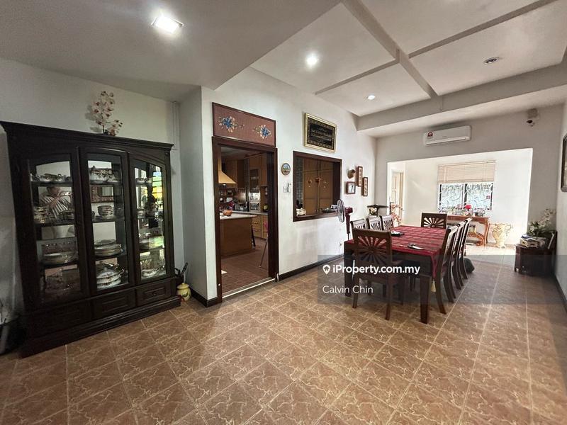 Rumah Berkembar untuk Dijual di Ukay Perdana, Ulu Kelang oleh Calvin Chin - iProperty.com.my