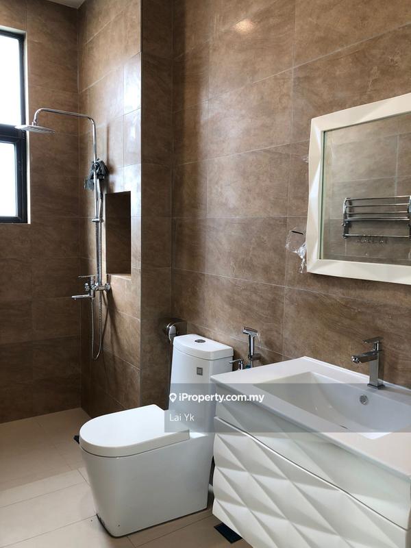 Bungalow House for Sale in Subang Heights, Subang Jaya by Lai Yk - iProperty.com.my