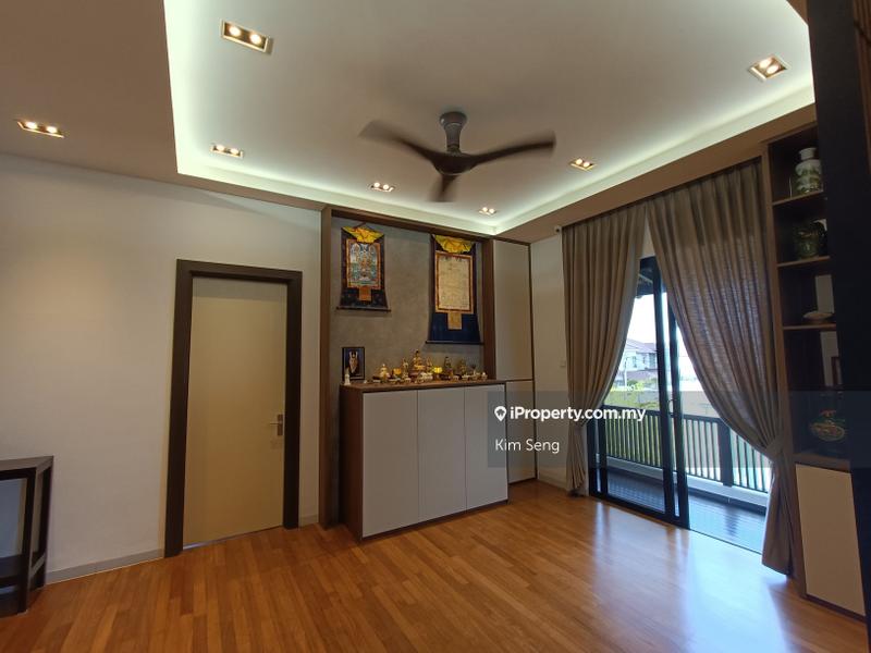 Semi-Detached House for Sale in Taman Kluang Indah CORNER LOT(绿园）, Kluang by Kim Seng - iProperty.com.my