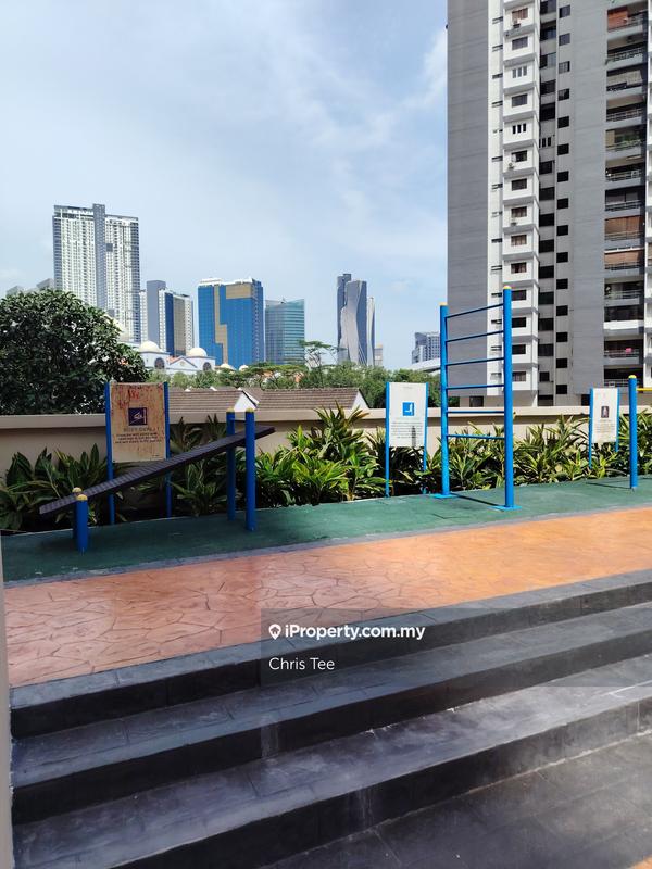 Condominium for Sale in Royal Domain Sri Putramas 2 by Chris Tee - iProperty.com.my
