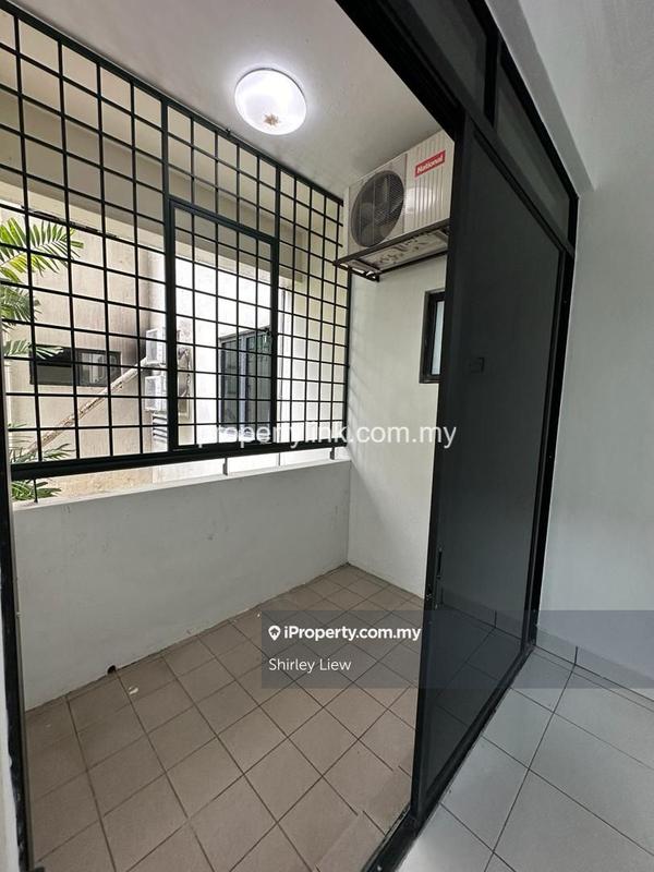 For Rent - Maxwell Towers