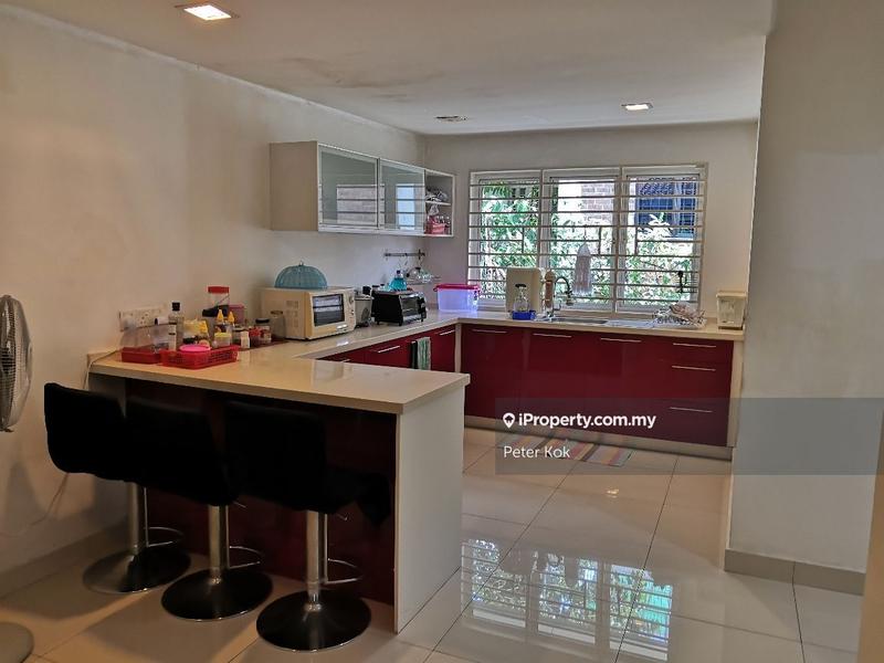 Rumah Berkembar untuk Dijual di Seksyen 17, Petaling Jaya oleh Peter Kok - iProperty.com.my