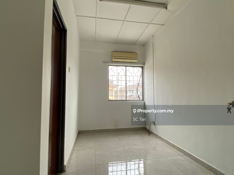 Rumah Teres 2-Tingkat untuk Dijual di Seksyen 32, Shah Alam oleh SC Tan - iProperty.com.my