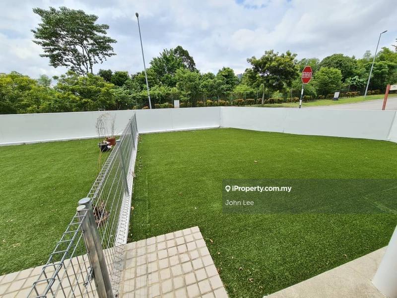Bungalow House for Sale in Laman Granview Taman Saujana Puchong, Puchong by John Lee - iProperty.com.my