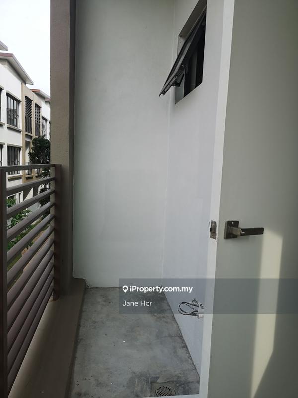 Townhouse for Sale in 16 Sierra, Puchong by Jane Hor - iProperty.com.my