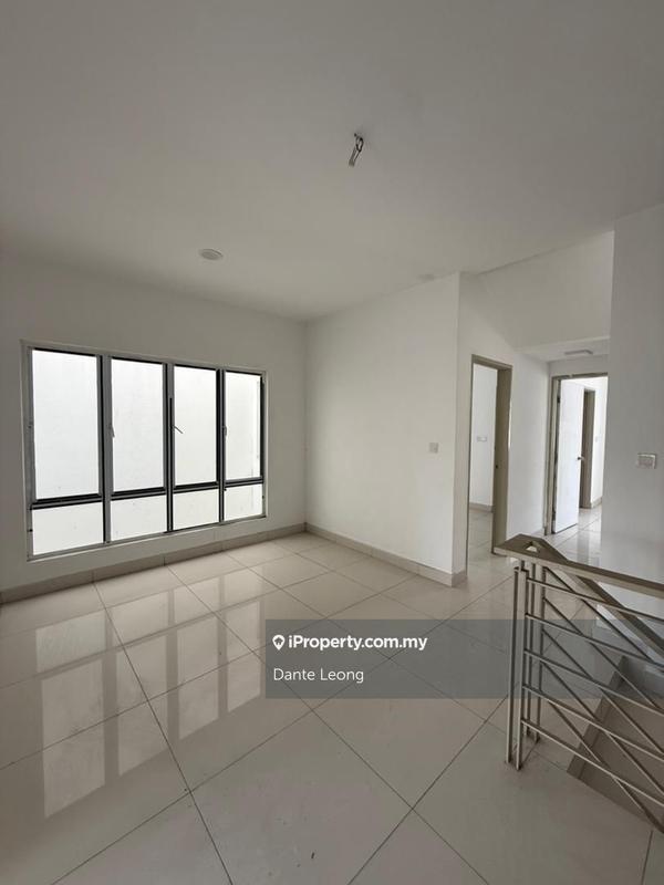 Rumah Berangkai 3 Tingkat untuk Dijual di Taman Sri Tanjung, Semenyih oleh Dante Leong - iProperty.com.my
