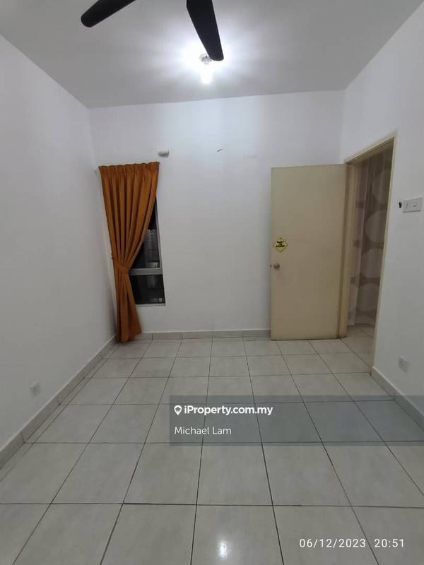 Townhouse for Sale in Kampung Sungai Kayu Ara, Petaling Jaya by Michael Lam - iProperty.com.my