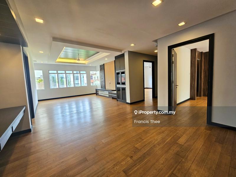 Bungalow House for Sale in Saujana Impian Golf & Country Club, Kajang by Francis Thee - Living Room - iProperty.com.my