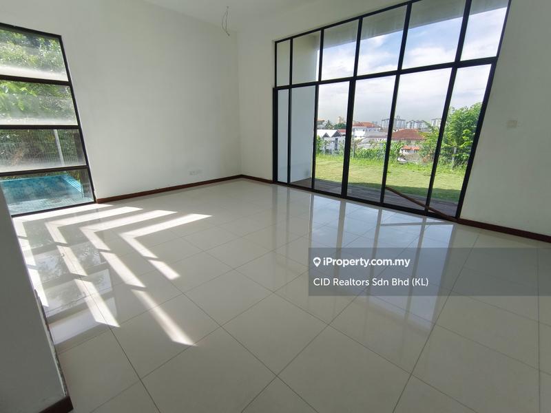 Bungalow House for Sale in Taman Overseas Union (Taman Oug), Jalan Klang Lama (Old Klang Road) by BoBo Lee - iProperty.com.my
