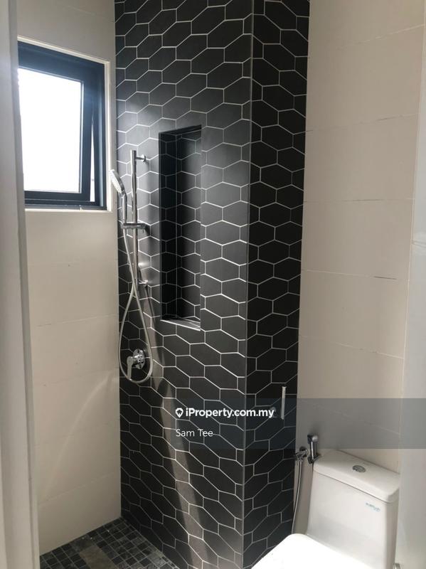 Bungalow House for Sale in Seksyen 13, Shah Alam by Sam Tee - iProperty.com.my