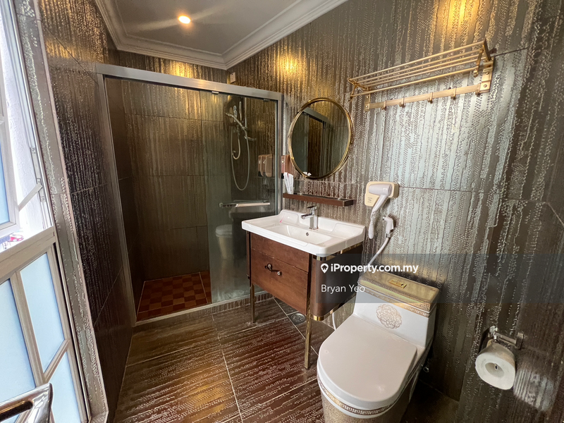 Hotel / Resort for Sale in Taman Kuchai, Jalan Klang Lama (Old Klang Road) by Bryan Yeo - iProperty.com.my