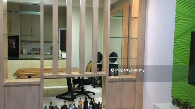 For Sale - Plaza Menjalara