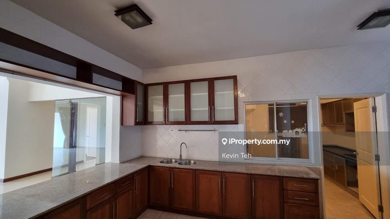 For Sale - La Grande Kiara