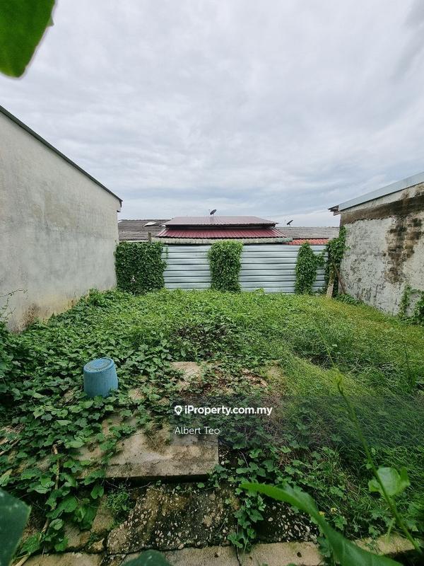 Rumah Berangkai 1 Tingkat untuk Dijual di Taman Broleh, Batu Pahat oleh Albert Teo - iProperty.com.my