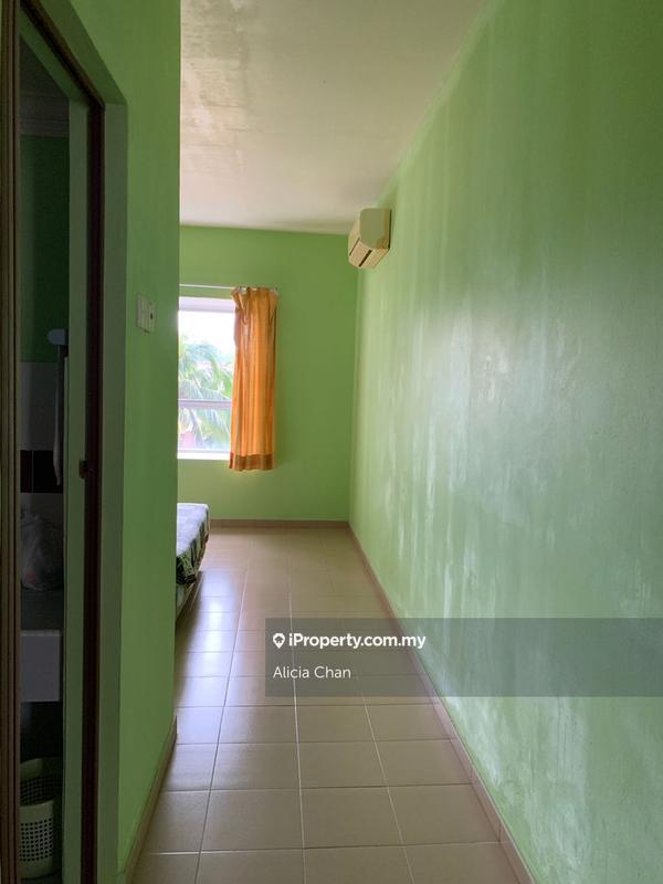 Apartment for Sale in PD Marina World Resort by Alicia Chan - iProperty.com.my