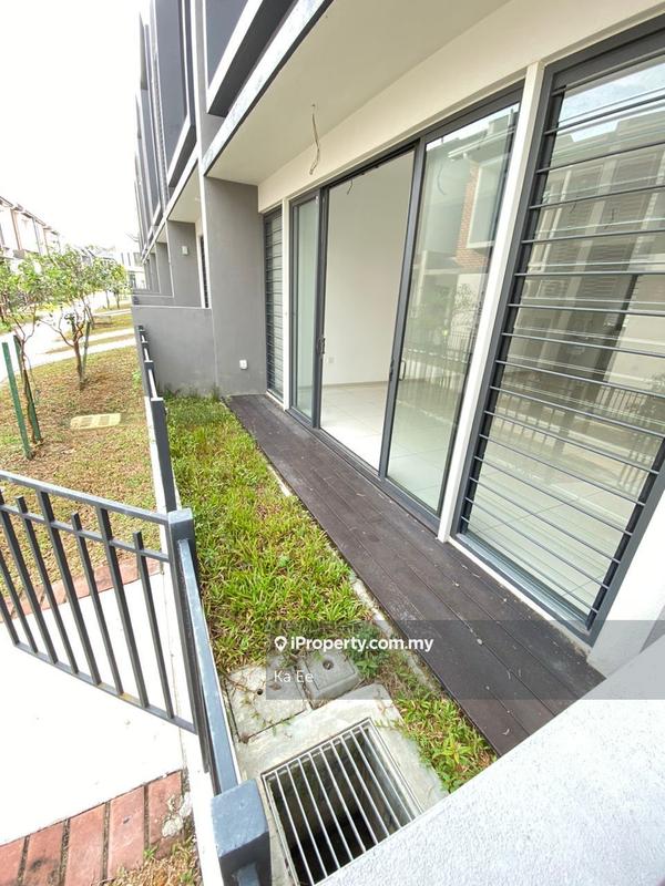 Rumah Teres 2-Tingkat untuk Dijual di Denai Alam, Shah Alam oleh Ka Ee - iProperty.com.my
