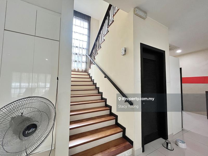Bungalow House untuk Dijual di Bukit Sungai Long, Kajang oleh Stacy Young - iProperty.com.my