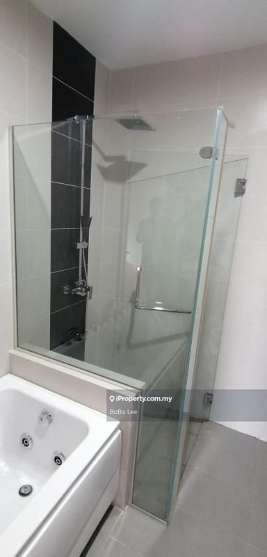 4.5-storey Terraced House for Sale in Happy Garden, Kuchai Lama by BoBo Lee - iProperty.com.my