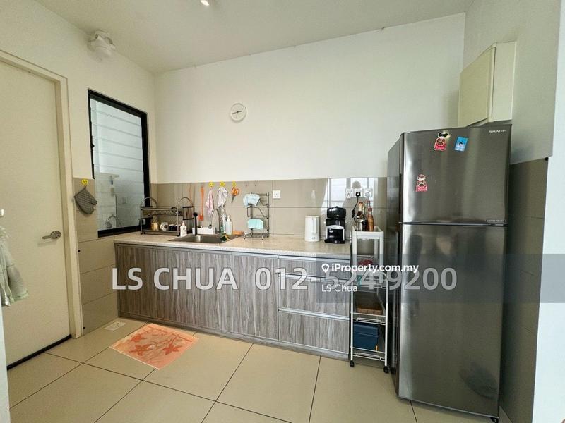 Service Residence for Sale in Woodsbury Suites by LS Chua - iProperty.com.my