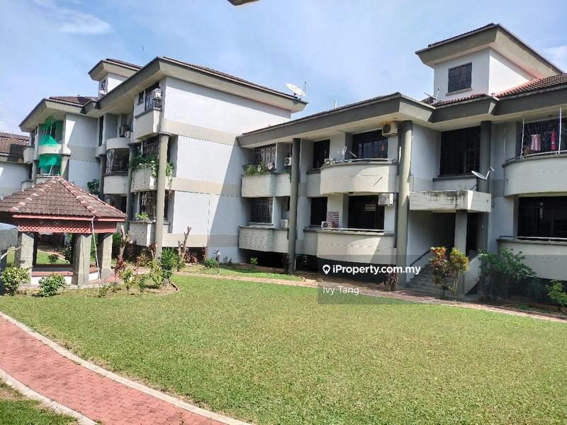 Condominium for Sale in The Club by Ivy Tang - iProperty.com.my