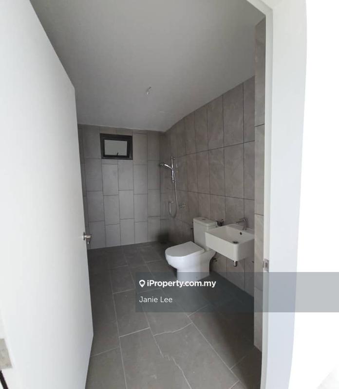 Condominium for Sale in Tuai Residence by Janie Lee - bathroom 2 - iProperty.com.my