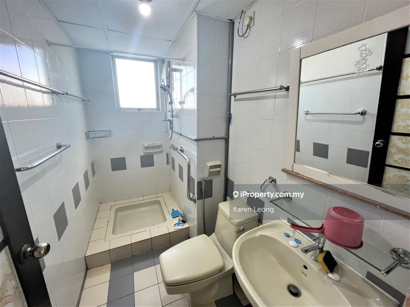 For Sale - Villa Flora