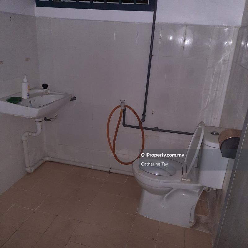 Shop-Office for Sale in Pontian Kecil, Pontian by Catherine Tay - iProperty.com.my